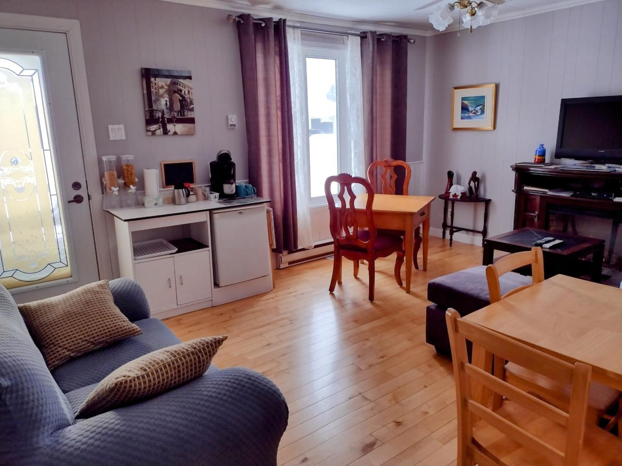 Bed & Breakfast Marie-claire Petit-Saguenay